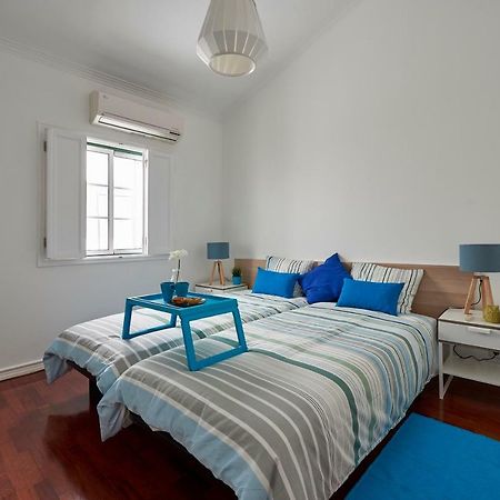 Cozy Apartment In Historic Center With Terrace Lisbon Exterior photo