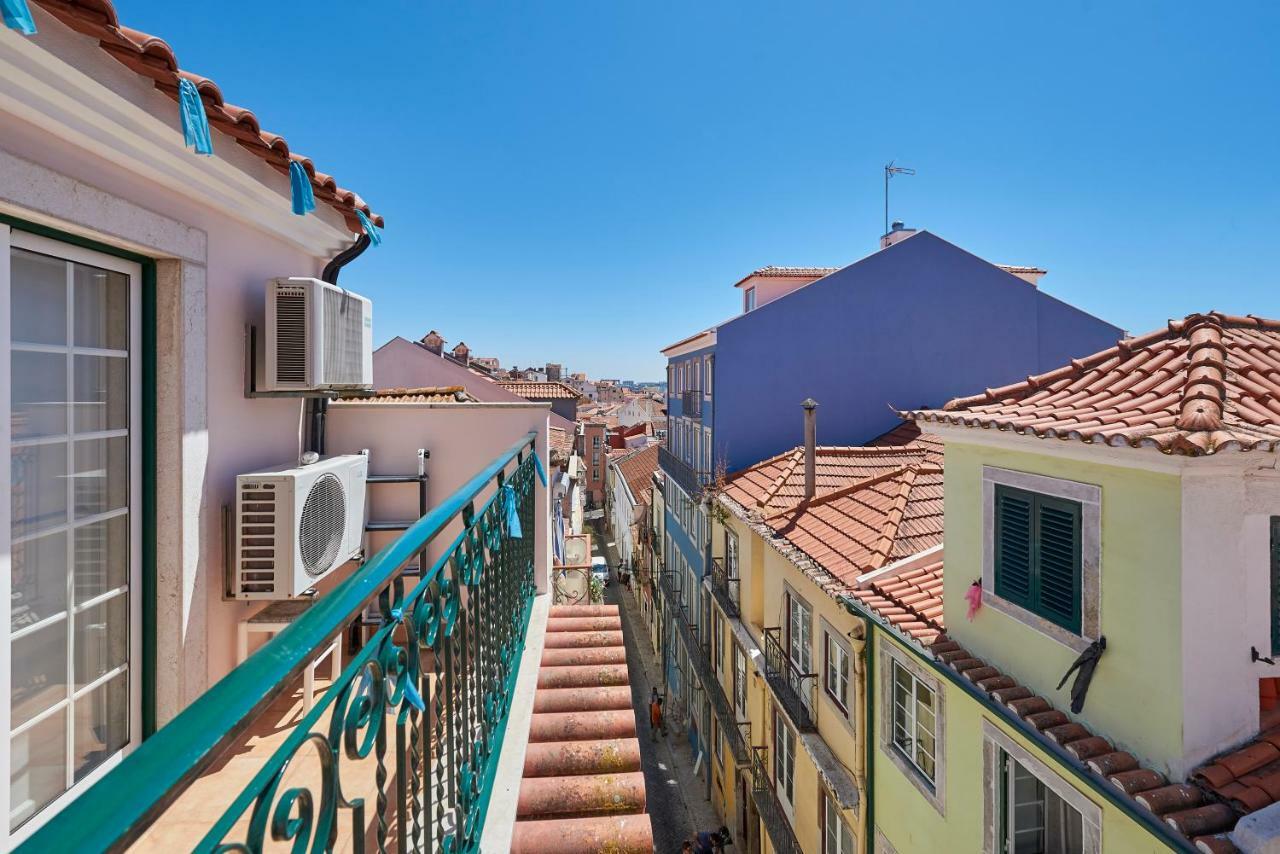 Cozy Apartment In Historic Center With Terrace Lisbon Exterior photo