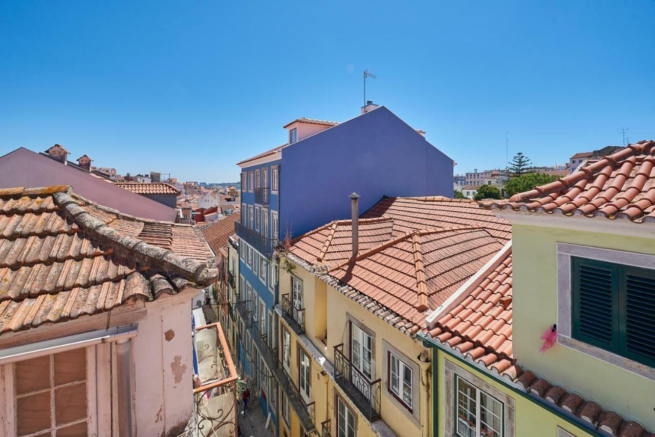 Cozy Apartment In Historic Center With Terrace Lisbon Exterior photo